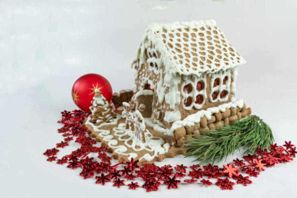 Build a Bakery Bling Gingerbread House