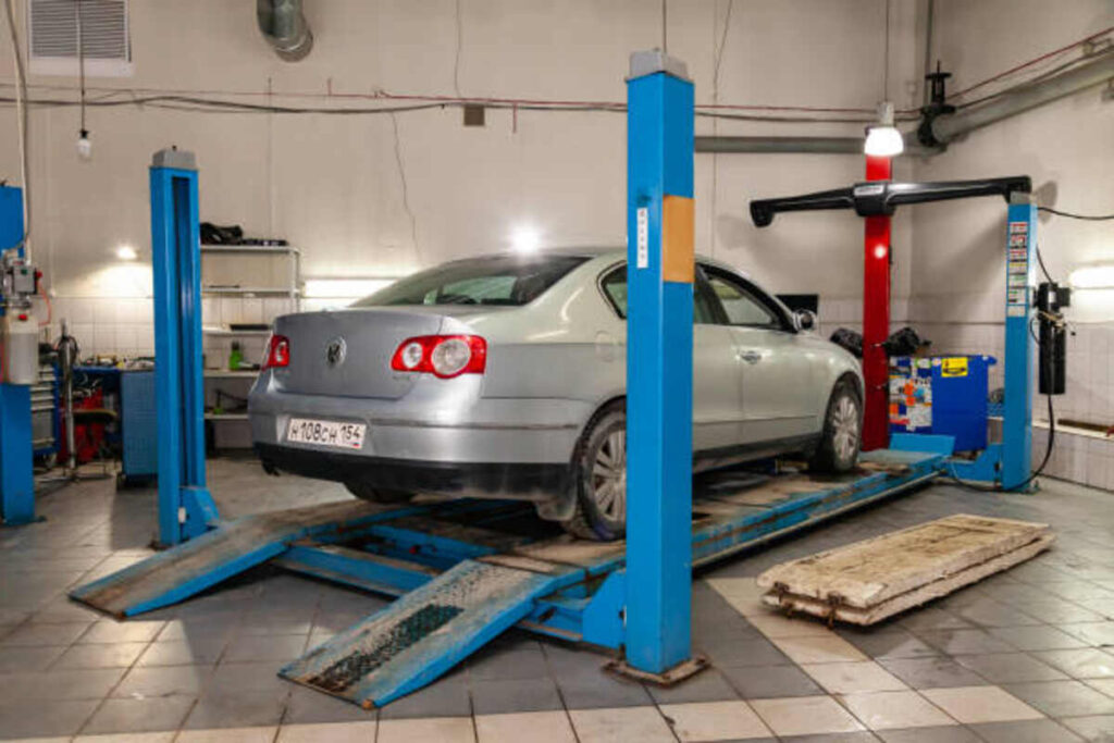Shop With a 10000 Lb Car Lift